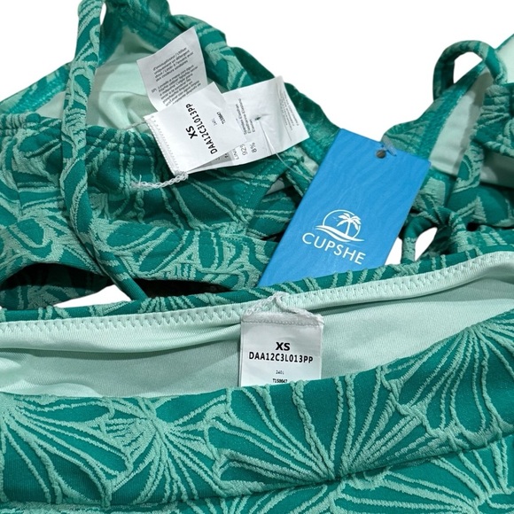 NEW Cupshe Scallop V-Neck High Waisted Bikini in Mint Green Size XS - Picture 5 of 9